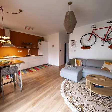 Sunny Garden Apartman